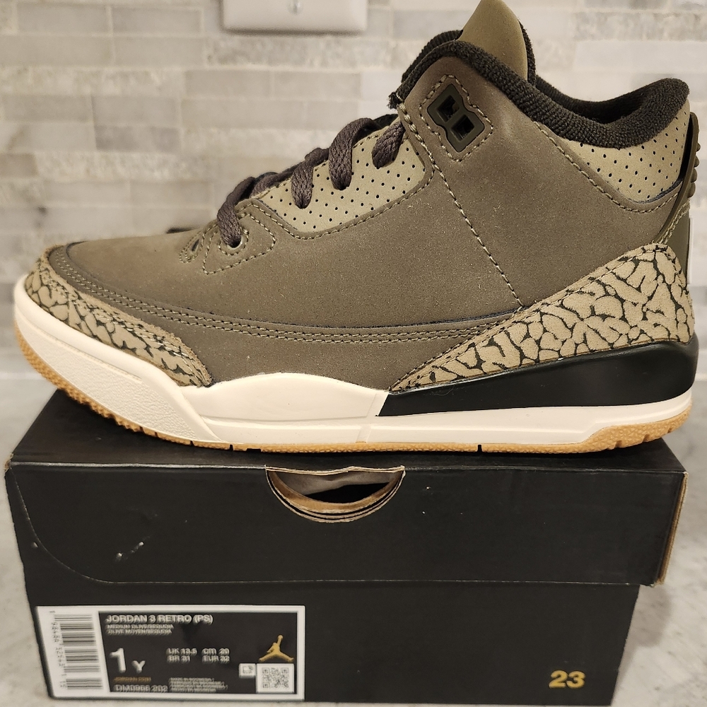 Jordan 3 Retro Kids' Olive and Black High-Tops 1c NIB